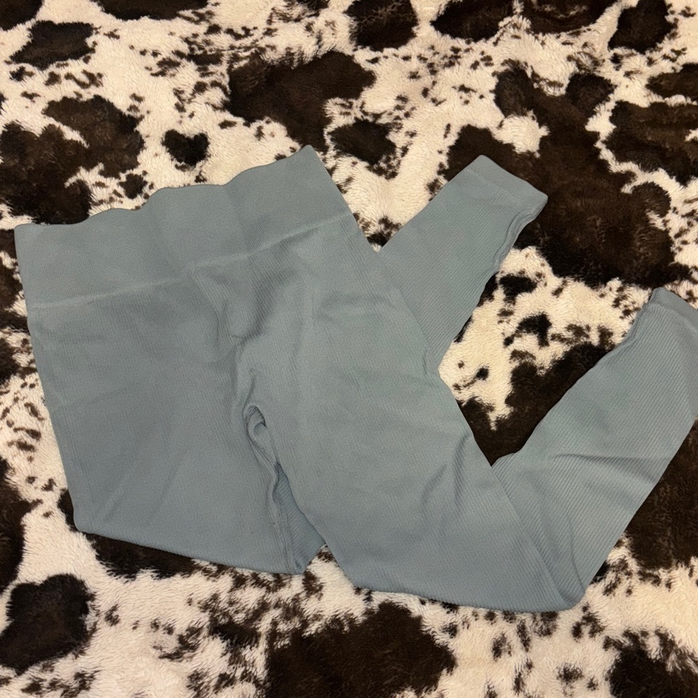 Blue High-Waisted Leggings